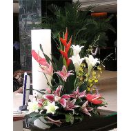 酒店插花,百合台面插花